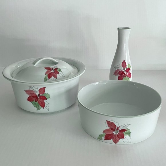 Vintage Christmas Holiday Vegetable Bowl Red Poinsettia by BLOCK SPAL,Goetzen - Picture 11 of 11